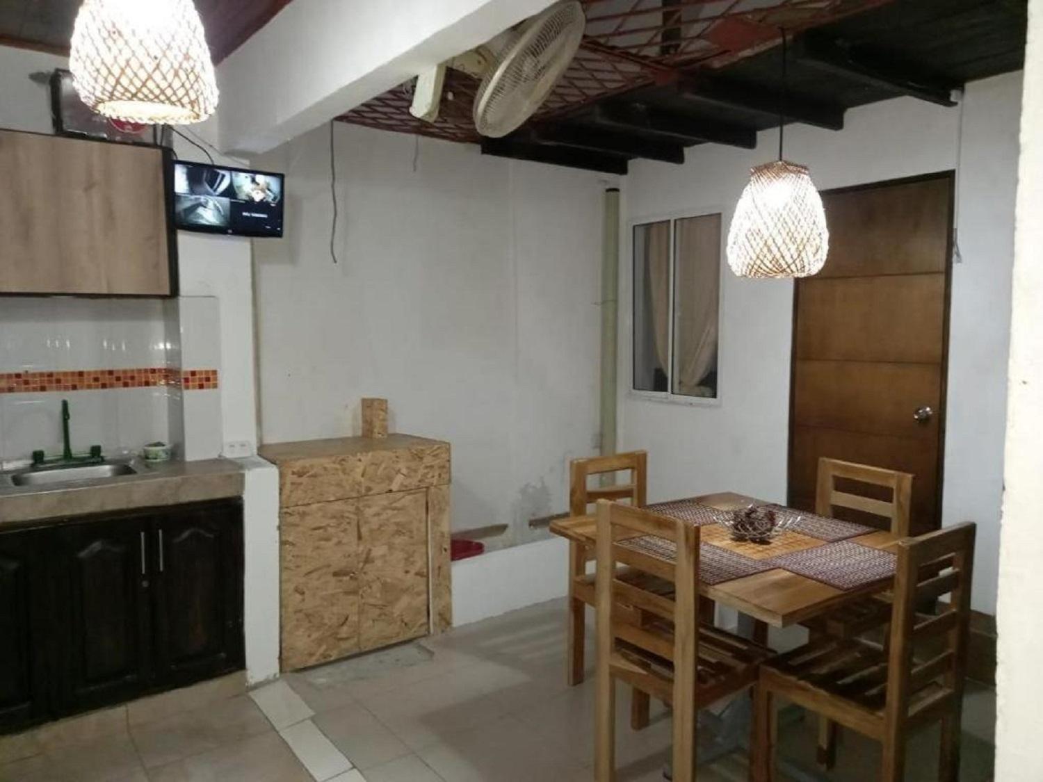 דירות מונטריה Casa Turistica Zamboss מראה חיצוני תמונה